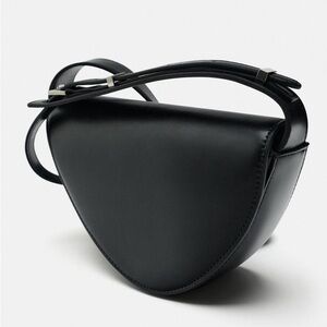 ✨ZARA ASYMMETRIC CROSSBODY BAG✨